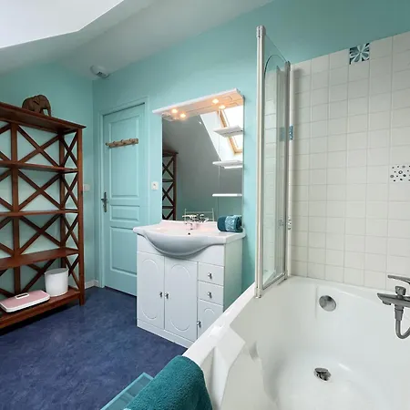 Isaac - Piscine Naturelle - Proche Boulerie Jump - 8p Hébergement de vacances Le Mans