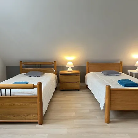 Isaac - Piscine Naturelle - Proche Boulerie Jump - 8p Hébergement de vacances