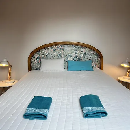 Hébergement de vacances Isaac - Piscine Naturelle - Proche Boulerie Jump - 8p