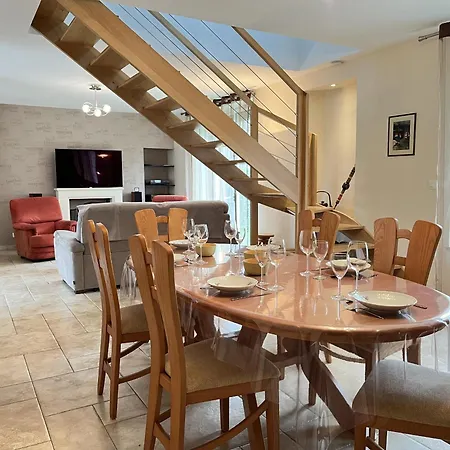 Hébergement de vacances Isaac - Piscine Naturelle - Proche Boulerie Jump - 8p Le Mans