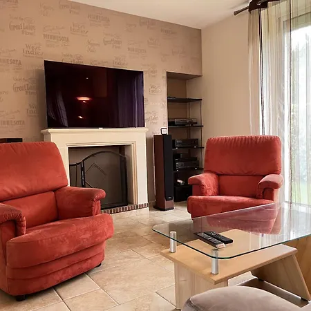 Isaac - Piscine Naturelle - Proche Boulerie Jump - 8p Hébergement de vacances