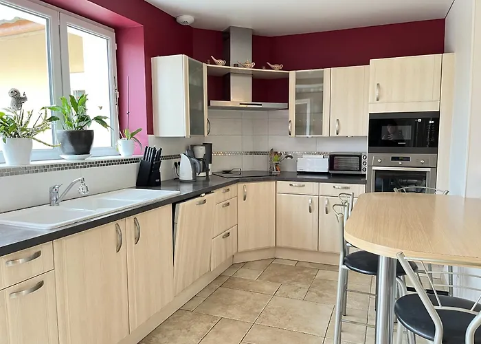 Isaac - Piscine Naturelle - Proche Boulerie Jump - 8p *