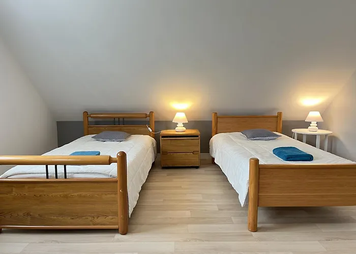 Isaac - Piscine Naturelle - Proche Boulerie Jump - 8p Ferienhaus